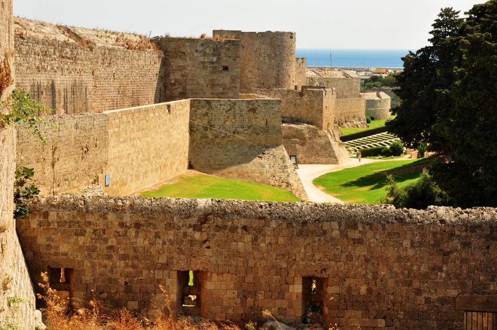 Antifanous Apartments Rhodes City Extérieur photo